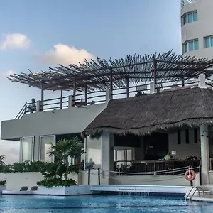 Beach&sunrise Aparthotel Cancun